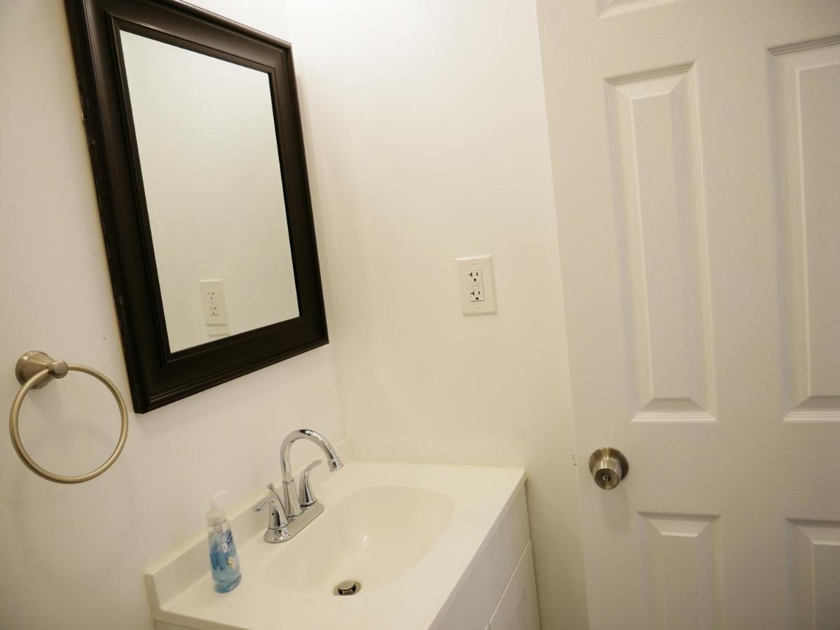 Oui On Ludlow - Entire House And Private Rooms In University City 필라델피아 외부 사진