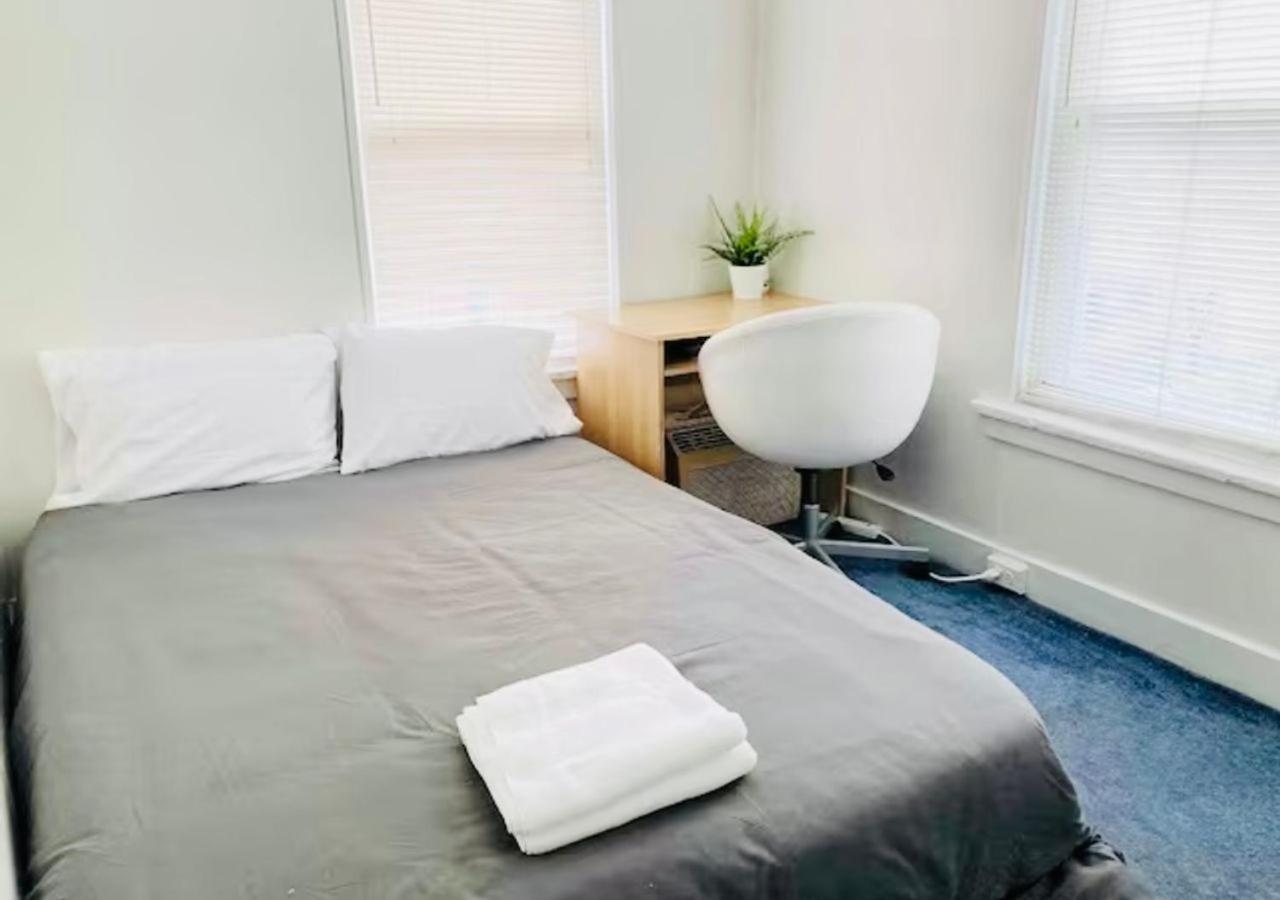Oui On Ludlow - Entire House And Private Rooms In University City 필라델피아 외부 사진