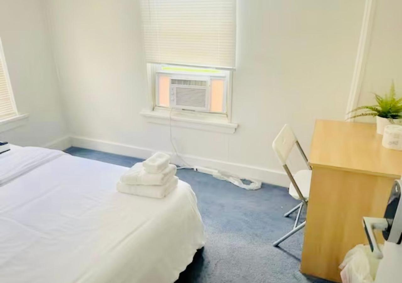 Oui On Ludlow - Entire House And Private Rooms In University City 필라델피아 외부 사진