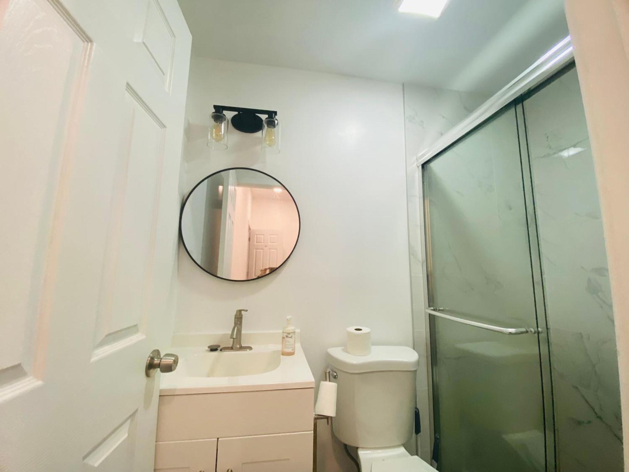 Oui On Ludlow - Entire House And Private Rooms In University City 필라델피아 외부 사진