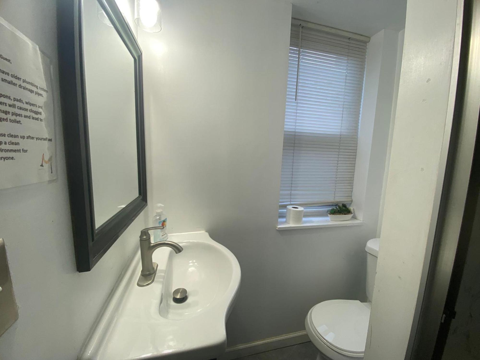 Oui On Ludlow - Entire House And Private Rooms In University City 필라델피아 객실 사진